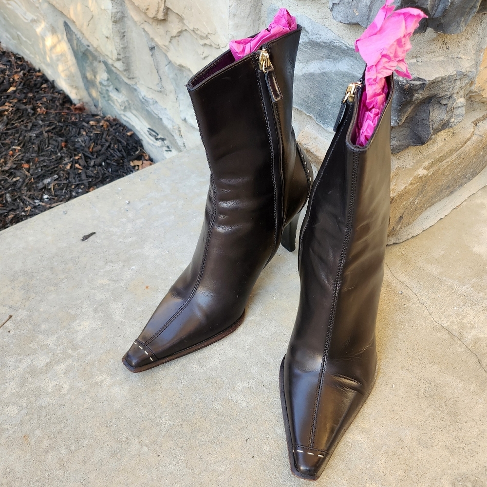 Gucci Black high heel ankle/Tall to/Mid Calf Boot Booties White Stitch accent 9B